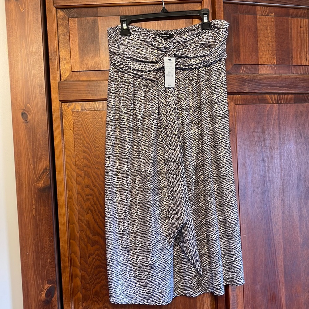 Express- strapless dress size small.  Never worn